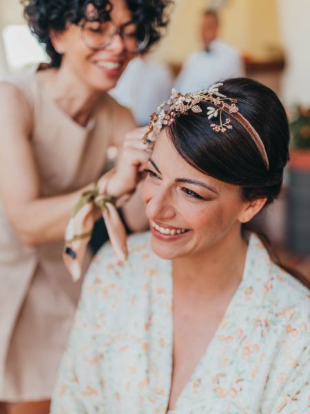 foto in bianco e nero di sposa in stanza antica a Venezia Wedding & Event Designer, Veneto, Italia &bull; Maria Mayer